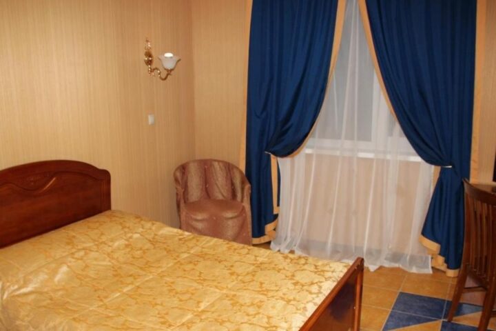 Альпари, гостиница
