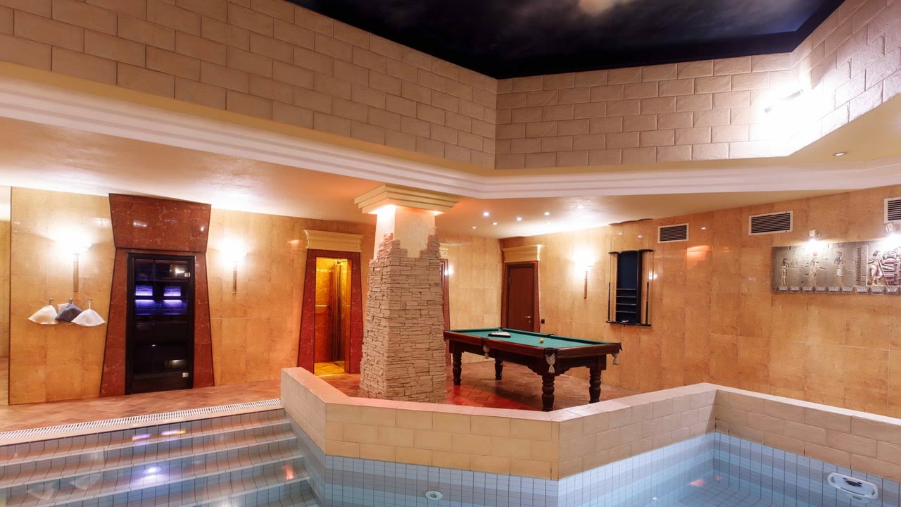 Пеликан, SPA-клуб