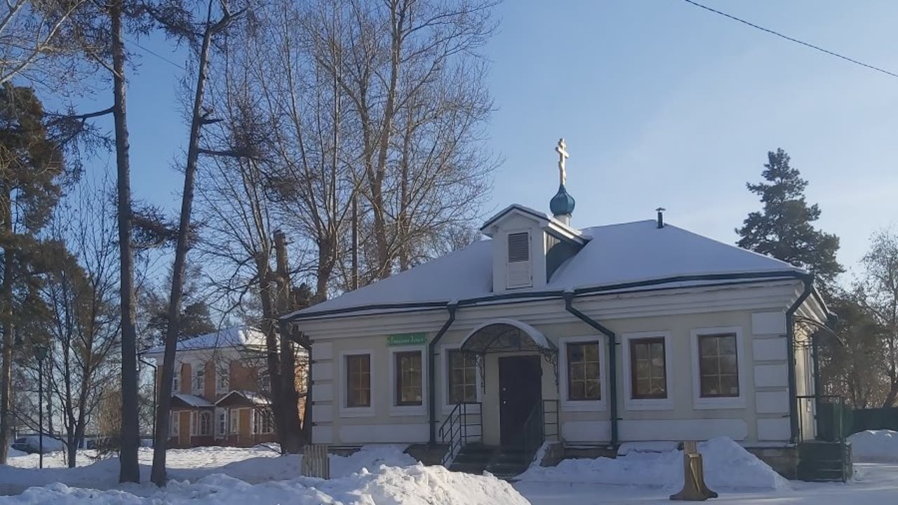 Библиотека, Храм Михаила Архангела