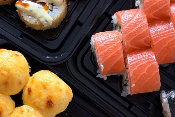 Sushi Holl, ресторан доставки